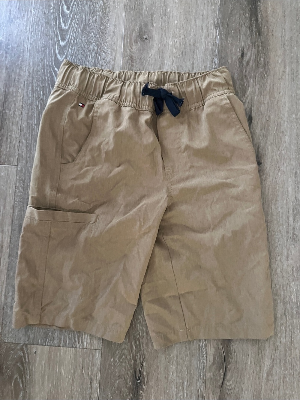 Tommy Hilfiger Tan Cargo Drawstring Shorts with Navy Tie
